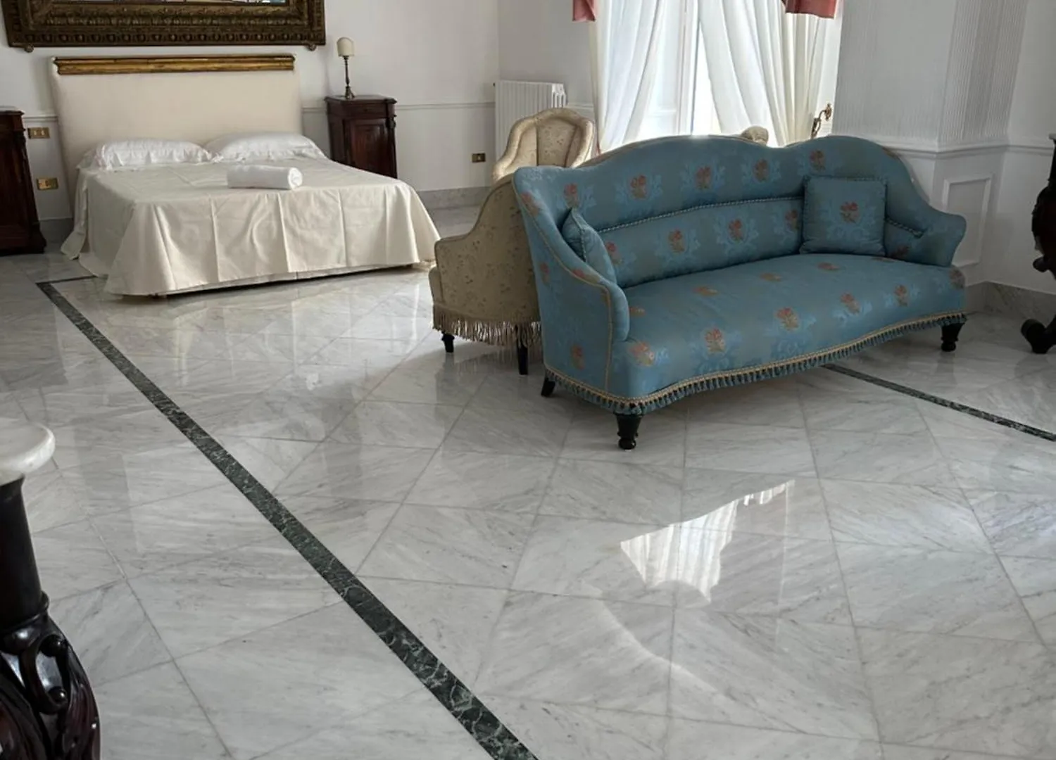 דירה פרטמג'ורה Luxury Suite On The Square